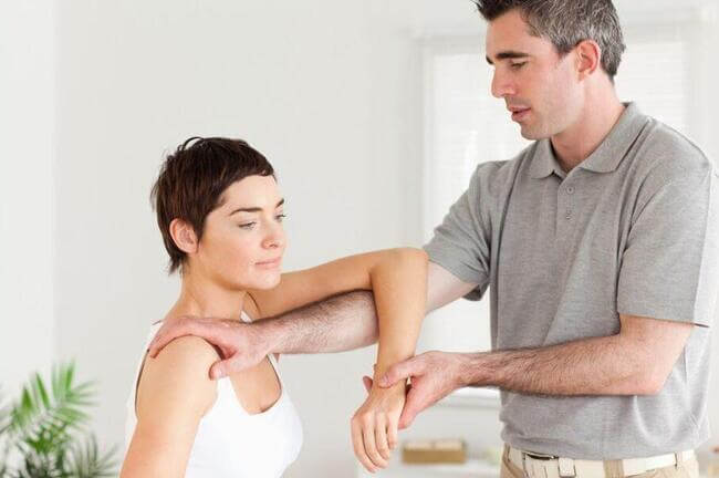 Chiropractor or Osteopath