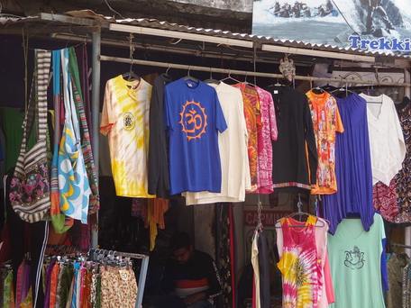 Cloths on sale in Rishikesh